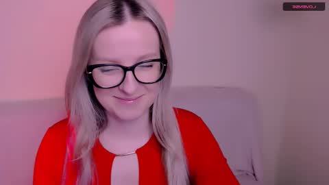 Mia online show from January 9, 11:25 am