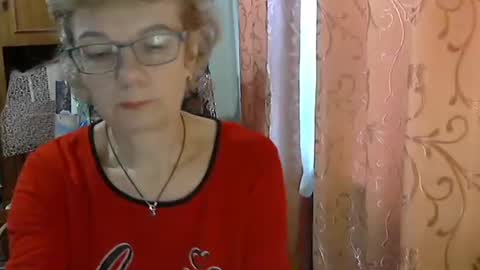 Vanillaxcreamy online show from January 8, 8:51 am