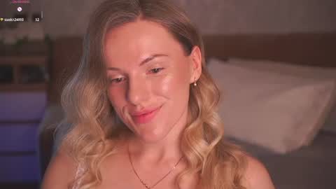 Sophie online show from June 19, 12:59 am
