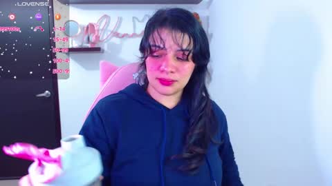 Snapshot of vannessa_shy chatting on February 4, 6:49 pm Vanesa online show from February 4, 6:49 pm