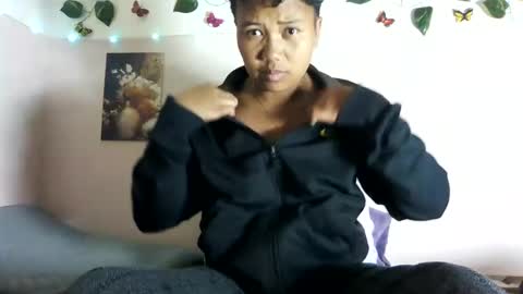 Vayannah online show from June 8, 4:57 am