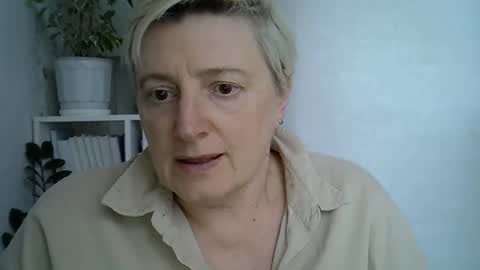 vea_motty online show from April 25, 3:09 pm