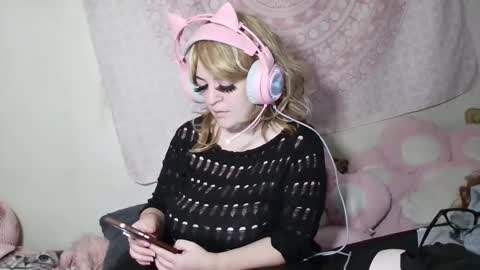 Veronica Lehane online show from October 18, 5:48 pm