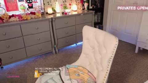 vegas_romance online show from April 29, 3:10 am