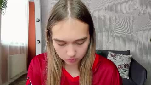 Snapshot of vel1ka chatting on September 20, 10:02 am Barbara online show from September 20, 10:02 am