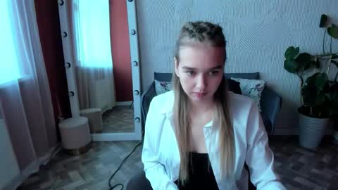Snapshot of vel1ka chatting on September 29, 12:10 pm Barbara online show from September 29, 12:10 pm