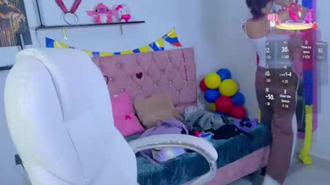 velinahoneyy online show from July 10, 12:38 pm