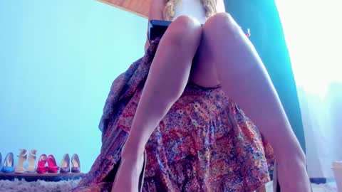 Sara online show from November 16, 2:50 pm