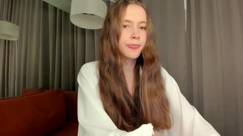 velvet_cherry online show from September 15, 3:31 pm