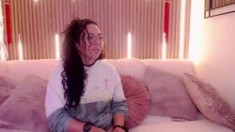 Emma Curly online show from May 8, 12:52 pm