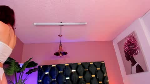 Isabella  online show from April 25, 12:41 pm