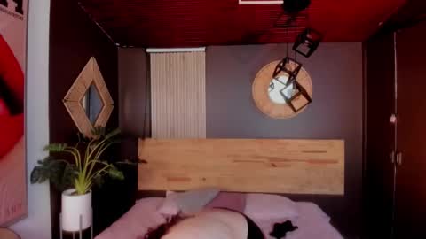 Isabella  online show from February 21, 11:44 am