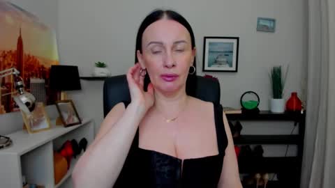 Jasmine online show from October 16, 6:38 am