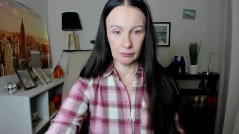 Jasmine online show from February 10, 6:38 am