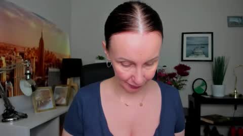 Jasmine online show from September 9, 5:51 am