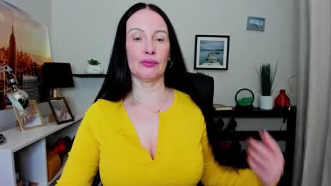 Jasmine online show from October 14, 5:43 am