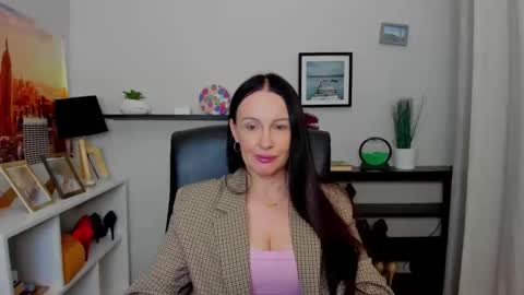 Jasmine online show from October 27, 6:31 am