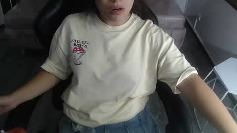 velvet_moon_v online show from February 9, 8:22 pm