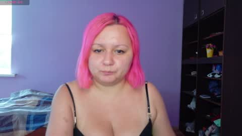 Velvet Rosse online show from July 7, 2:20 pm