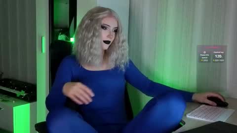 Violet online show from November 11, 10:12 am