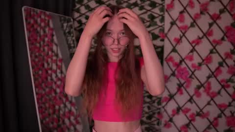 Polly online show from October 15, 8:33 pm