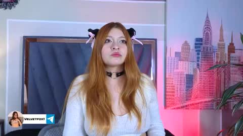 velvetfox_ online show from April 26, 9:12 pm