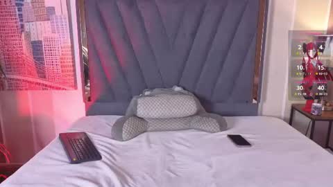 velvetfox_ online show from June 29, 7:02 pm
