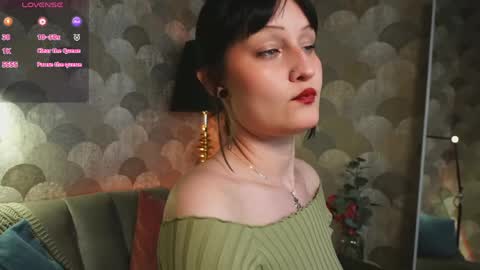 Lily online show from May 16, 9:03 pm