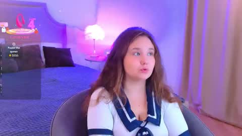 Snapshot of velvetvixencute chatting on September 15, 5:27 am velvetvixencute online show from September 15, 5:27 am