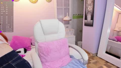Snapshot of velvetxxvice chatting on September 14, 9:23 pm Yvonne online show from September 14, 9:23 pm