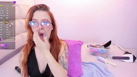 Yvonne online show from January 12, 11:32 pm