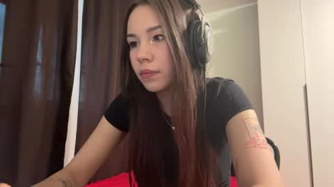 Milla online show from June 20, 7:39 pm
