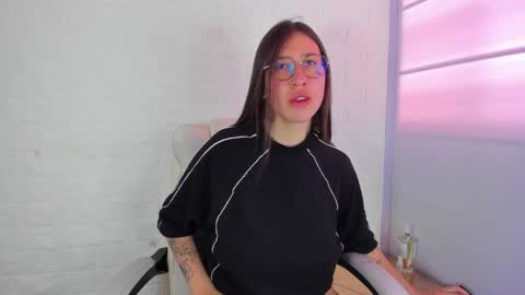 venurmorgan online show from December 19, 5:16 pm