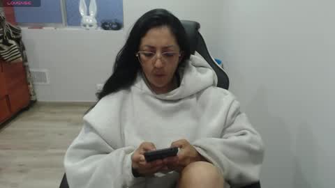 venus496613 online show from June 5, 11:11 pm