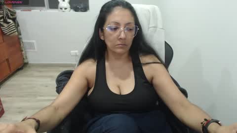 venus496613 online show from June 4, 11:42 pm