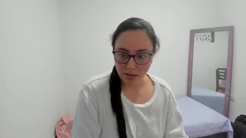 Snapshot of venus_cat_ chatting on October 16, 9:39 pm Venus online show from October 16, 9:39 pm