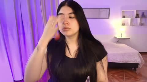 Mia online show from May 19, 6:04 pm