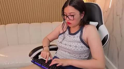 Venus  online show from December 2, 8:22 pm