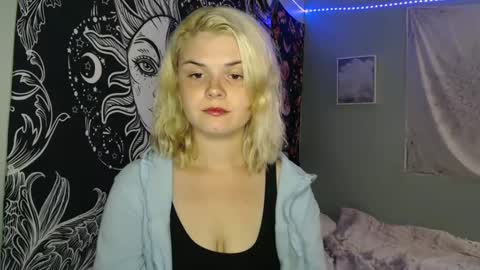 Snapshot of venusastar chatting on October 12, 12:02 am Miss Venus online show from October 12, 12:02 am