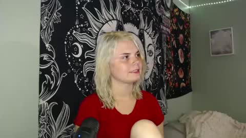 Snapshot of venusastar chatting on October 2, 12:26 am Miss Venus online show from October 2, 12:26 am
