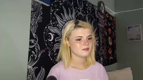 Snapshot of venusastar chatting on September 11, 1:06 am Miss Venus online show from September 11, 1:06 am