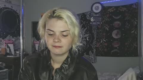 Miss Venus online show from October 30, 1:12 pm