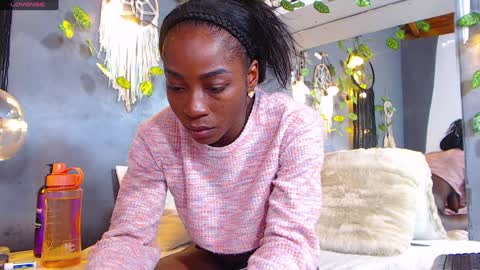 Snapshot of venusbsq chatting on December 7, 8:49 pm Venus online show from December 7, 8:49 pm