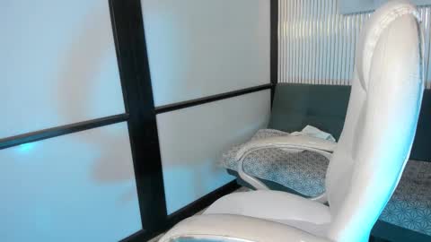 Venus online show from February 5, 9:29 pm