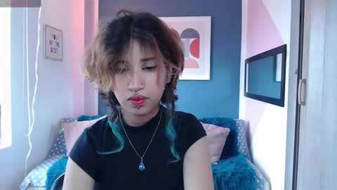 Snapshot of venusmist chatting on September 29, 8:47 pm Venus Mist online show from September 29, 8:47 pm