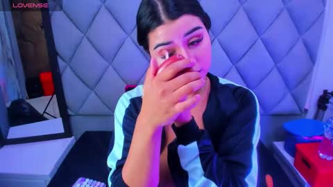 Venusowen  online show from January 15, 2:23 pm