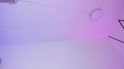 VENUS online show from November 3, 11:47 am