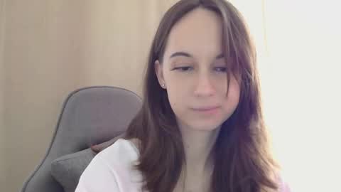 Una online show from March 13, 11:44 am