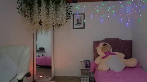 Verasilk online show from March 12, 3:53 am