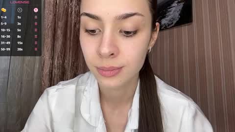 Ayla online show from April 25, 1:41 pm